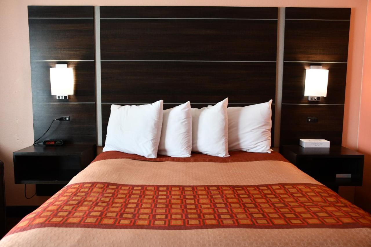 Regency Inn & Suites Faribault المظهر الخارجي الصورة