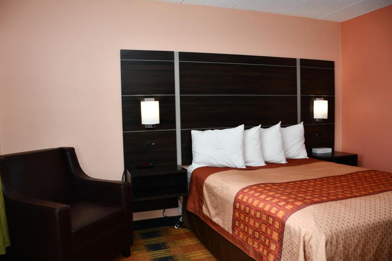 Regency Inn & Suites Faribault المظهر الخارجي الصورة
